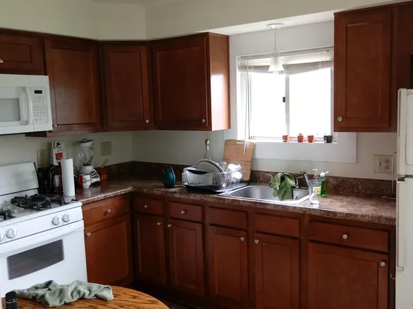 1209 State Ave Floor 2, Coraopolis, PA 15108