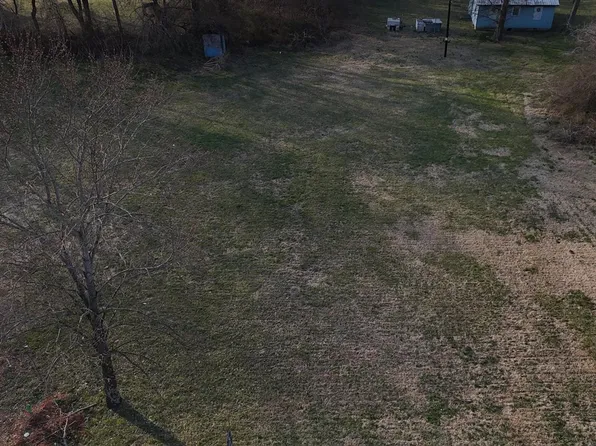 1805 Woodmill Rd, Hopkinsville, KY 42240