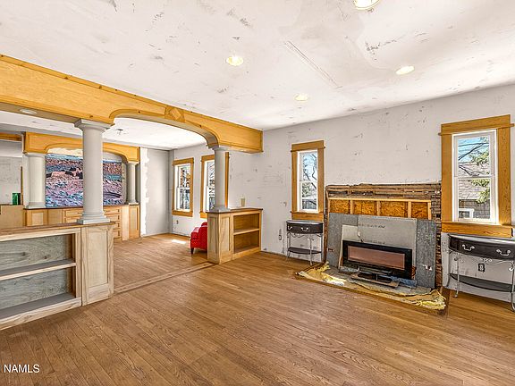3rd image of 6 N Hillside St