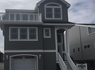 14 E 30th St, Long Beach Township, NJ 08008