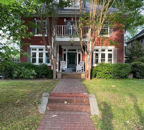 2nd image of 326 Stonewall St