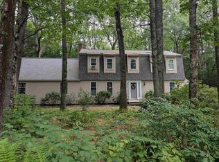23 Upham Rd, Amherst, NH 03031
