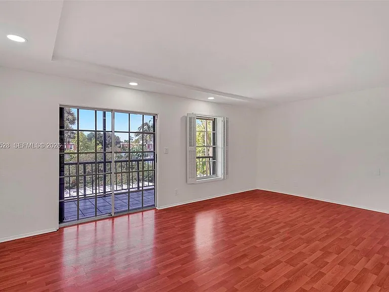 1001 Three Islands Blvd #28 — Photo 28