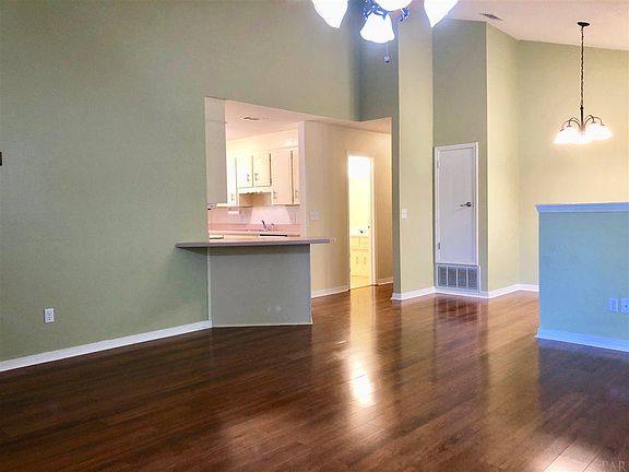 3rd image of 6939 Weatherwood Dr
