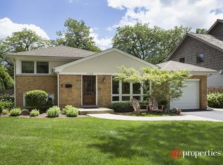 1709 Chapel Ct, Northbrook, IL 60062