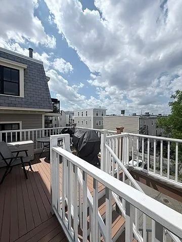 866 E 2nd St #3 — Photo 9