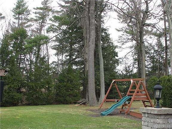 2nd image of 5359 Oakridge Dr