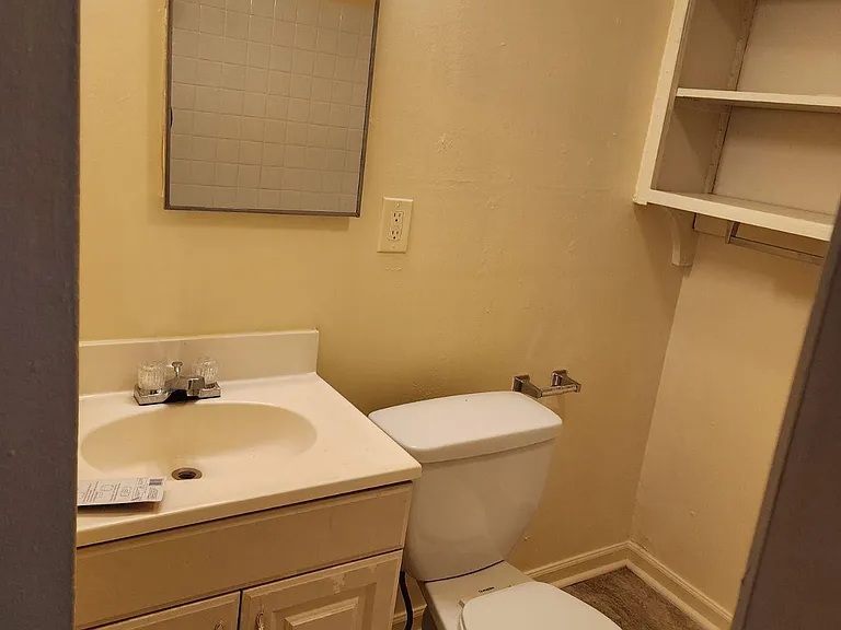 1923 W Boone Ave #1 — Photo 4
