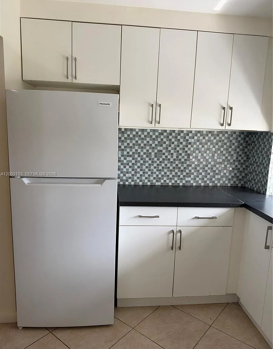 2 bed, 2.0 bath, $2,450 — Photo 4