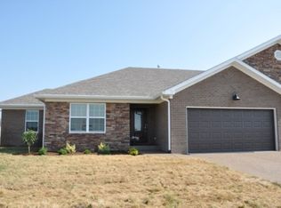 9941 Arbor Lake Dr, Newburgh, IN 47630