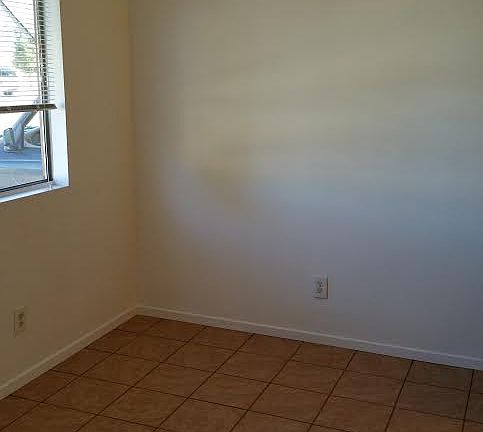 2nd image of 613 San Marino St