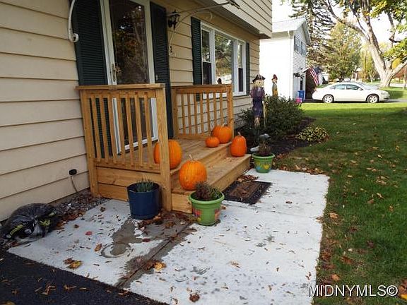 2nd image of 12 Fairlane Dr