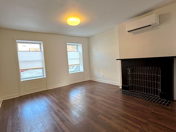 3rd image of 392 Quincy St