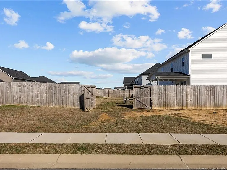 1660 Stackhouse Dr — Photo 41
