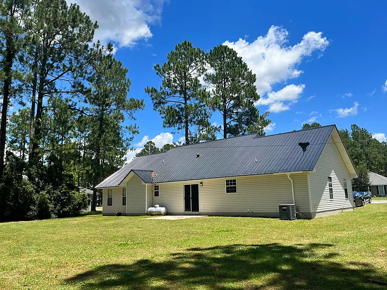 Pine Ridge Cir — Photo 4