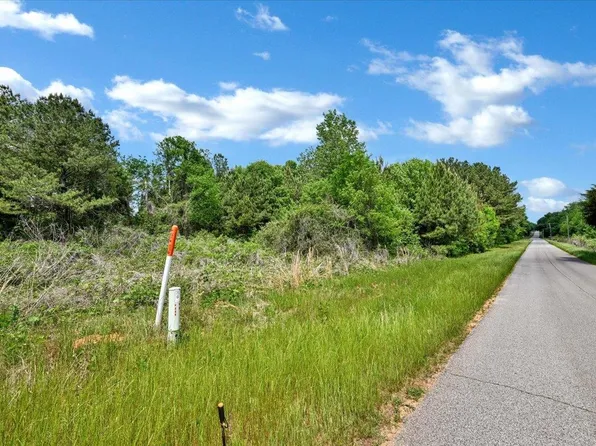 5 Mill Creek Rd, Falkville, AL 35622