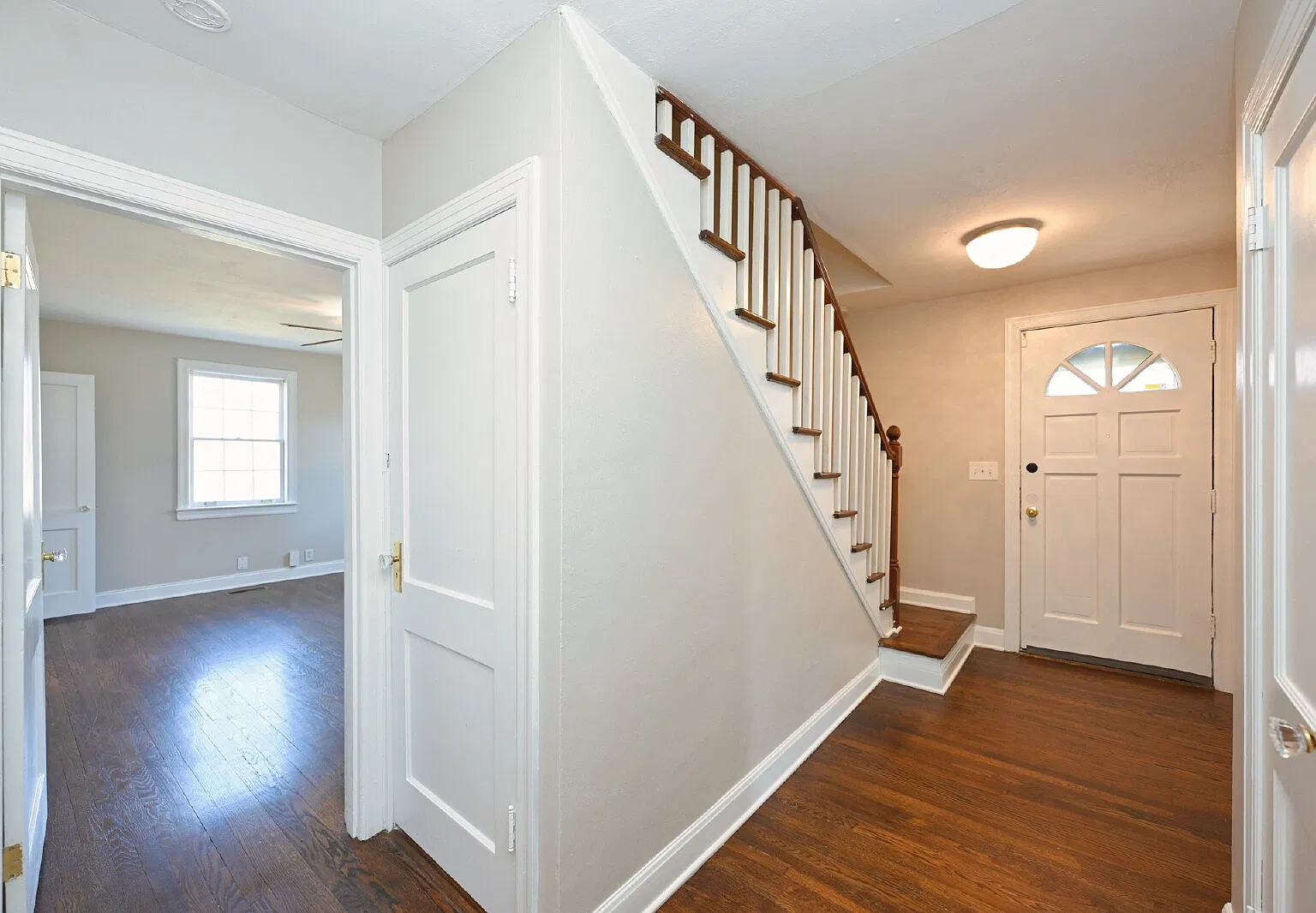 4 bed, 2.5 bath, 2934 sqft, $2,995 — Photo 4