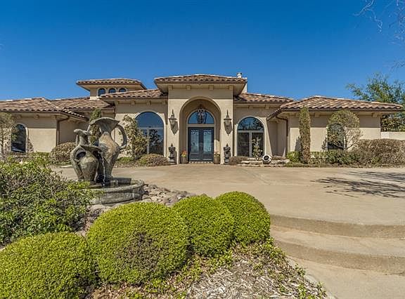 2nd image of 1202 Saddle Lakes Dr