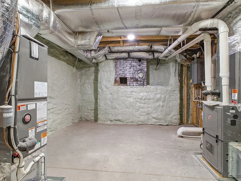 2704 Westwood Ave — Photo 54