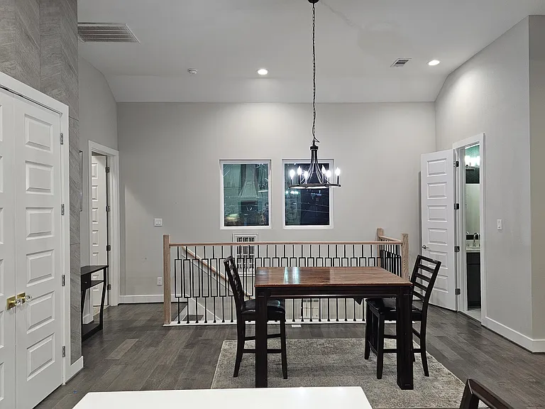 9414 Campbell Rd — Photo 3