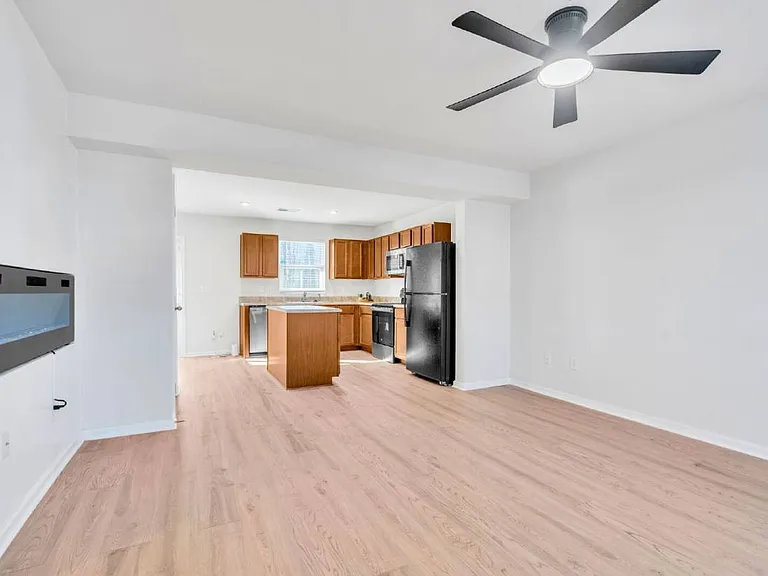 31 Tidworth Dr — Photo 2