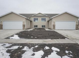 2524 31st Ave S, Moorhead, MN 56560