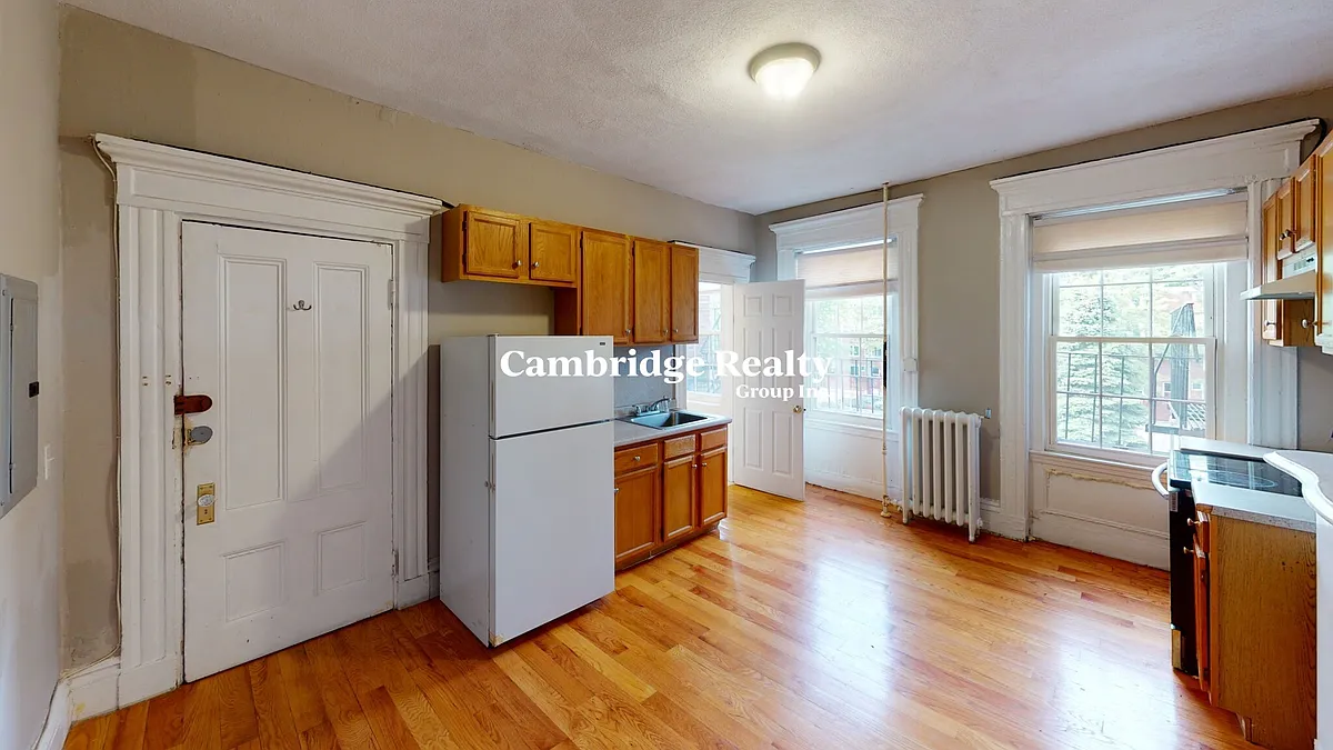 Building Photo - 35 Dwight St #2T