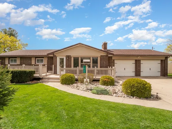 1440 S Miller Rd, Saginaw, MI 48609