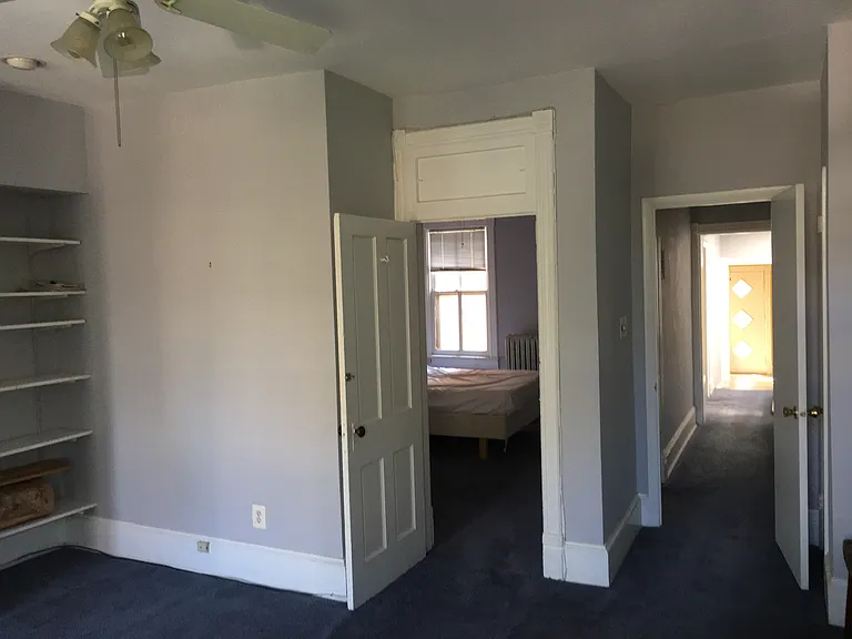219 C St NE #2 — Photo 22