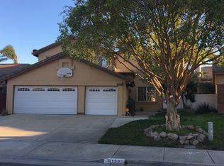 9137 Sydney Blue Cir, Corona, CA 92883