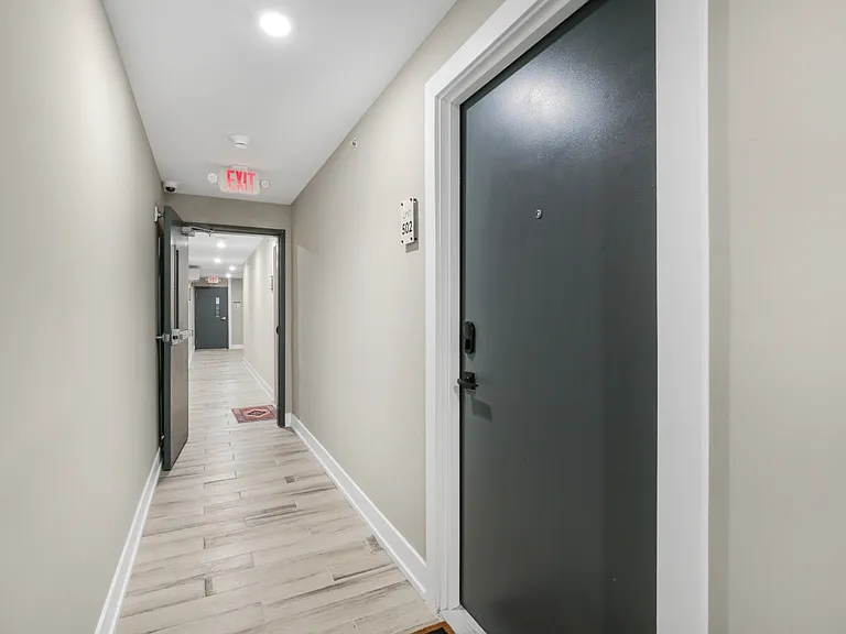 2209 N Broad St — Photo 34