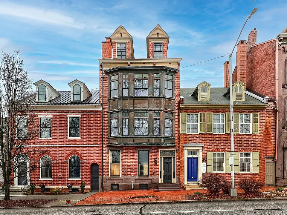 25 North Front Street