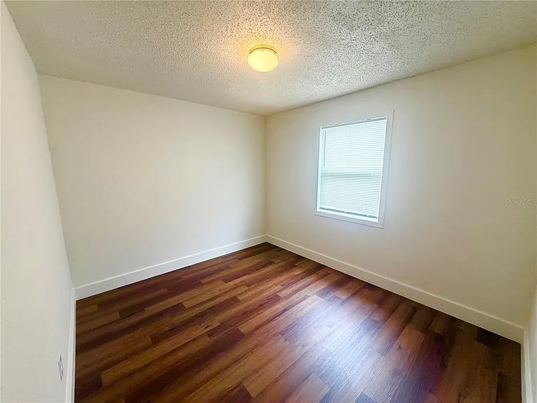 1502 W Grace St — Photo 17