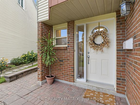 2nd image of 270 Fernleaf Cres