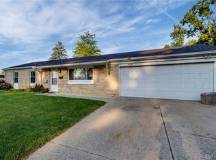 1889 Southlawn Dr, Fairborn, OH 45324