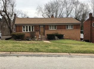 5403 Hacienda Dr, Pittsburgh, PA 15236