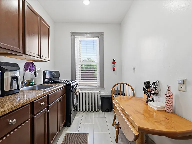 1212 Central Ave #2 — Photo 7