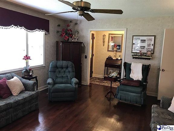 3rd image of 2711 S Nob Hill Dr