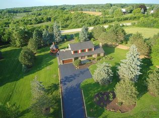 1 Lisa Ln, Hawthorn Woods, IL 60047