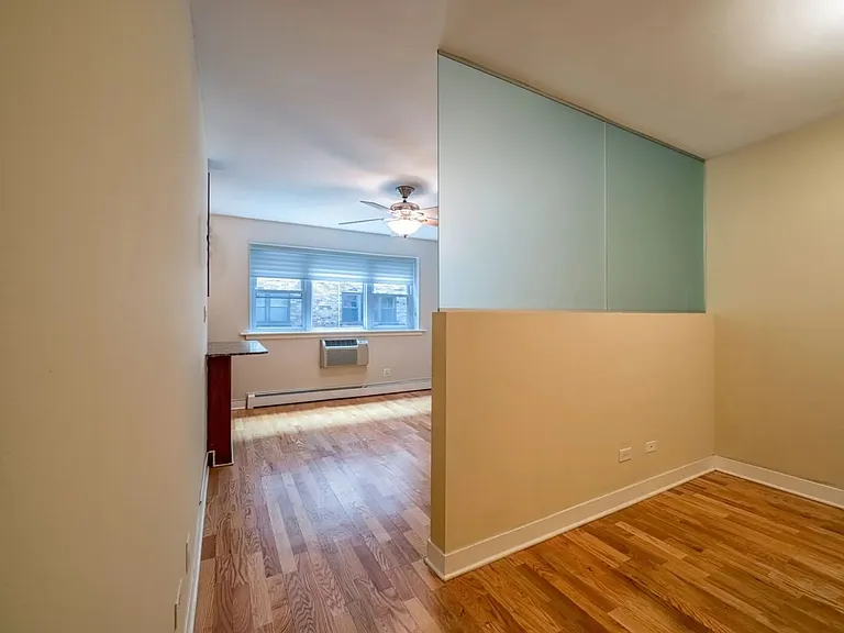 639 W Wrightwood Ave #202 — Photo 6