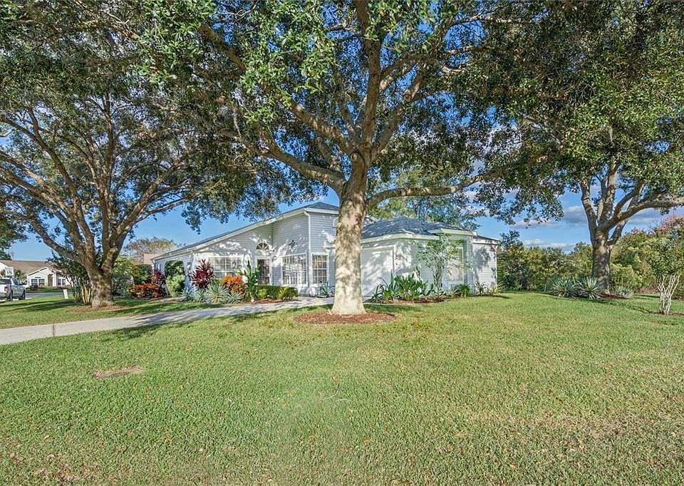 1st image of 25300 Hibiscus St