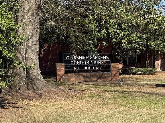 2nd image of 5726 Quince Rd APT 9