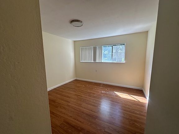 4th image of 14225 Lora Dr APT 73