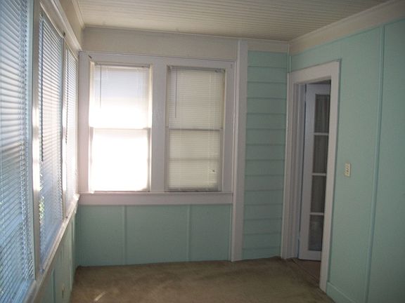 5th image of 3058 College St