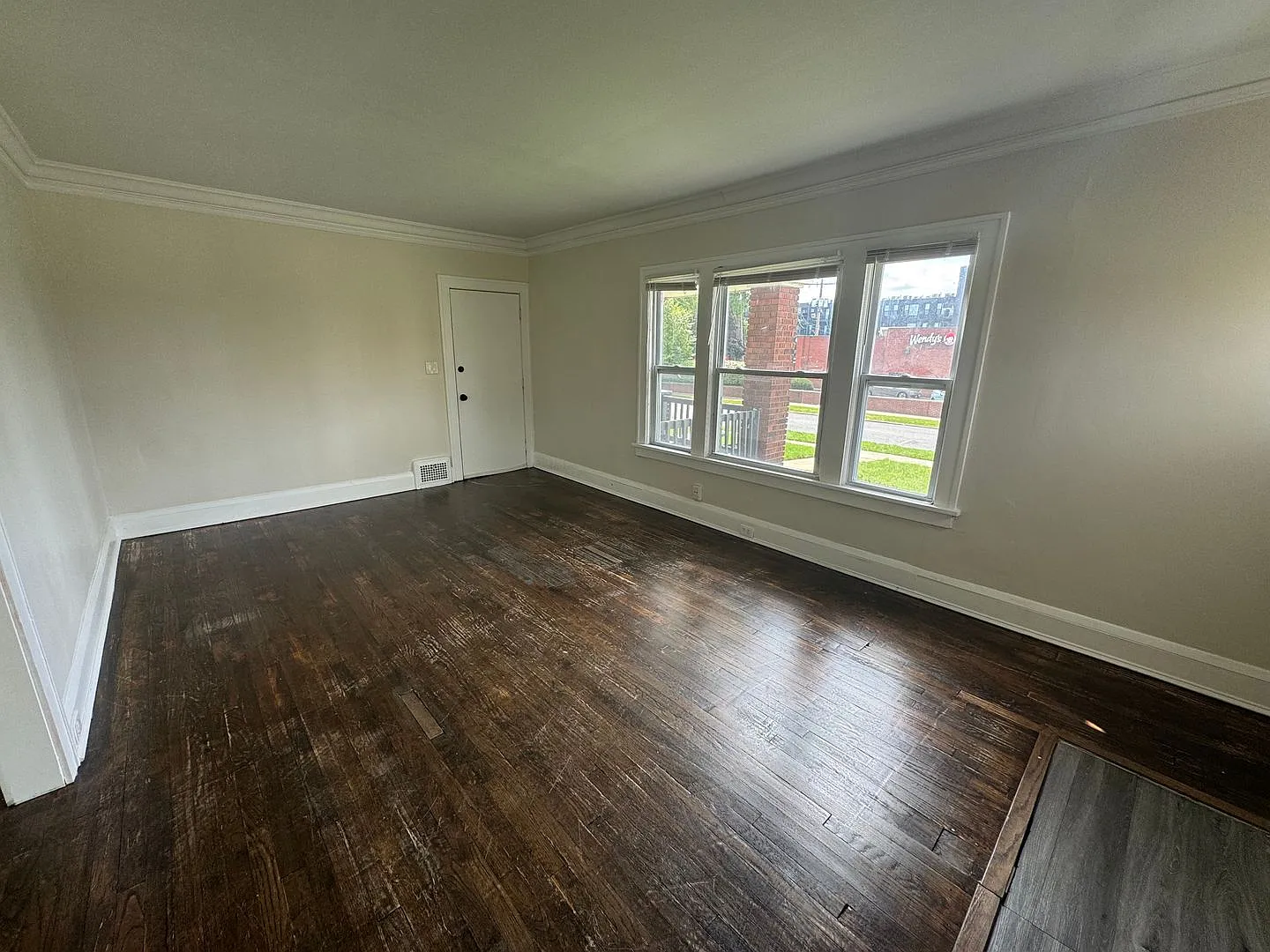 3241 Kildare Road — Photo 4