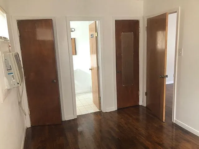 1202 La Rue St #B — Photo 6