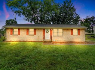 2619 Embassy Dr, Roanoke, VA 24019
