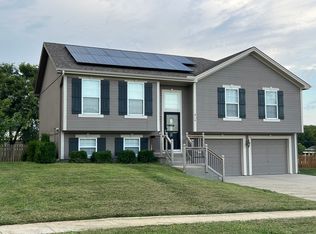 914 E 8th St, Kansas City, MO 64106