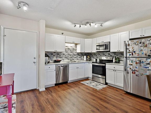 5th image of 121 Washington Ave S APT 305