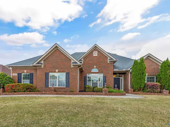102 Woodmere Ct, Madison, AL 35756